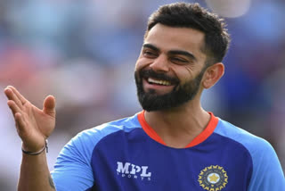 Approachable Virat Kohli is Making Everyone Smile