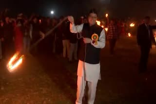 CM pushkar singh dhami celebrate igas festival by palying  bhailo