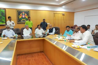 Meeting of Senior Officials of Irrigation Department