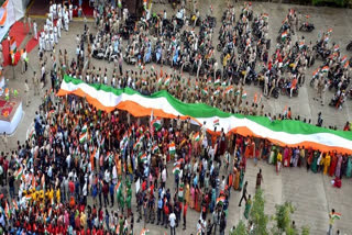 'Jana Gana Mana, Vande Mataram' have equal status: Centre to Delhi HC