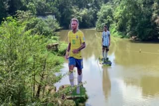 Messi  Neymar  Kozhikkode Messi and Neymar Cutouts  Panchayat  Kozhikkode  pullavur  മെസ്സി  നെയ്‌മറും  പഞ്ചായത്ത്  സമൂഹമാധ്യമങ്ങളില്‍ വൈറലായ  കോഴിക്കോട്  പുള്ളാവൂർ  പഞ്ചായത്ത് സെക്രട്ടറി  ആരാധകരുടെ ഫ്ലക്‌സ്  ചാത്തമംഗലം