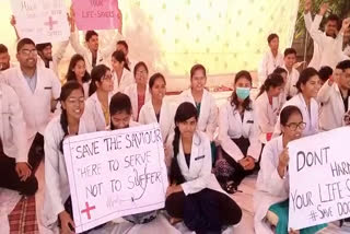 shivpuri junior doctors protest