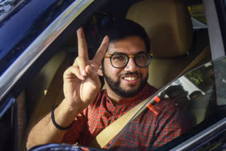 Eknath Shinde government  Aaditya Thackeray criticises Eknath Shinde  Aaditya Thackeray against maharashtra government  Eknath Shinde maharashtra government  mid term election in maharashtra Aaditya Thackeray  ഷിൻഡെ സർക്കാർ  ഷിൻഡെ സർക്കാർ മഹാരാഷ്‌ട്ര  ആദിത്യ താക്കറെ ഏക്‌നാഥ് ഷിൻഡെ  ഏക്‌നാഥ് ഷിൻഡെയെ വിമർശിച്ച് ആദിത്യ താക്കറെ  മഹാരാഷ്‌ട്രയിൽ ഇടക്കാല തെരഞ്ഞെടുപ്പ്  മഹാരാഷ്‌ട്ര സർക്കാർ  ശിവസേന നേതാവ് ആദിത്യ താക്കറെ  ഛോട്ടാ പപ്പു  ആദിത്യ താക്കറെ