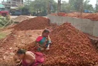 Woman and daughter buried in AP