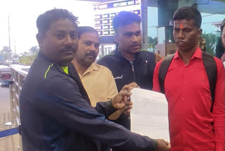 Blind Cricket World Cup Disabled cricketer flight missed Sports Directorate jharkhand booked Tatkal tickets