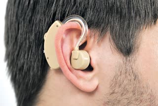 deaf person hearing aid