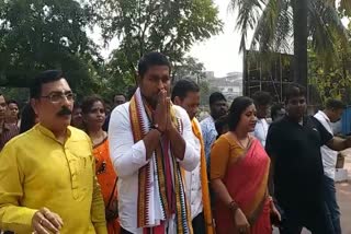 greeting and welcome to newly elected mla suryavanshi at bjp party office