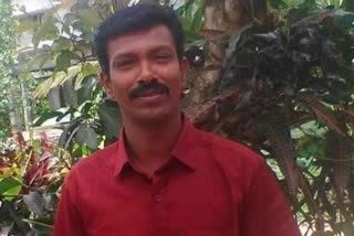 son hacked to death  son hacked to death by father  father killed son in idukki  man hacked to death  idukki murder  ഇടുക്കി കൊലപാതകം  പിതാവിന്‍റെ വെട്ടേറ്റ് മകൻ മരിച്ചു  പിതാവ് മകനെ വെട്ടിക്കൊന്നു  മദ്യലഹരിയിൽ മർദനം  മദ്യലഹരിയിൽ പിതാവിനെയും മക്കളെയും മർദിച്ചു  ഉടുമ്പൻചോല പൊലീസ്