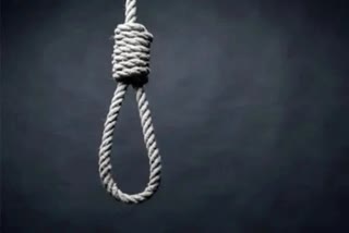 Youth commits suicide after losing money in online game!