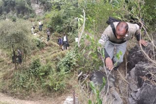 polling team reached station through ropeway in himachal pradesh