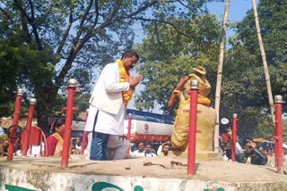 party workers welcomed Congress MLA Naman Vixal Kongadi in Simdega