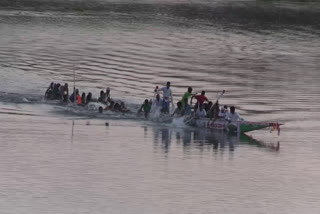 Tragic end of a boat  wooden boat sank in Assam  അസാമിൽ ബോട്ട് നദിയിൽ മുങ്ങി  വള്ളം ആദ്യ യാത്രയിൽ തന്നെ മുങ്ങി  അസമിലെ ബാർപേട്ട ജില്ലയിൽ വള്ളം മുങ്ങി  Boat accident in Assam  Wooden boat sinks in Assams Mora Beki river  Assams Mora Beki river  ആദ്യ യാത്രയിൽ തന്നെ മുങ്ങി മത്സരവള്ളം