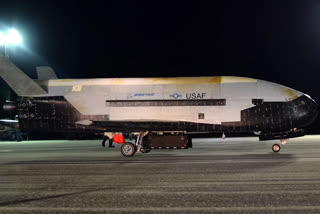 US Unmanned Space Plane landed at Kennedy Space Center after spending 2 Years 6 Months in Orbit