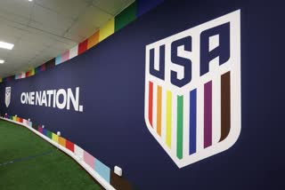 US Soccer uses rainbow crest in Qatar