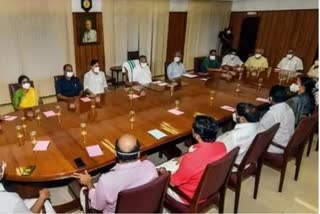 മന്ത്രിസഭ യോഗം ഇന്ന്  Cabinet meeting today  നിയമസഭ സമ്മേളനം വിളിക്കാന്‍ ശിപാര്‍ശ ചെയ്യും  ഗവര്‍ണര്‍ ആരിഫ് മുഹമ്മദ് ഖാന്‍  തിരുവനന്തപുരം വാര്‍ത്തകള്‍  kerala news updates  latest news in kerala  നിയമസഭ സമ്മേളനം  മന്ത്രി സഭ യോഗം  നിര്‍ണായക മന്ത്രി സഭ യോഗം ഇന്ന്