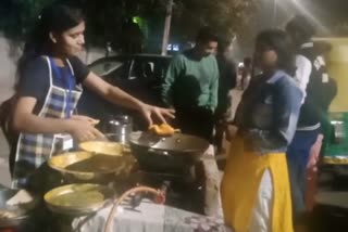 delhi government school student sold fritters