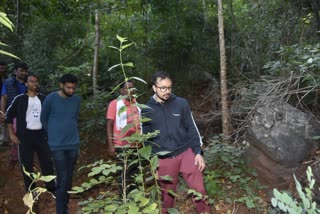 Dantewada Collector visits Dholkal mountain