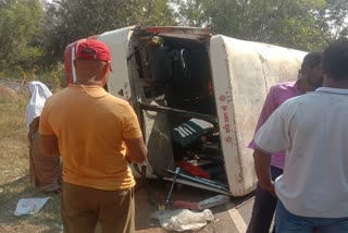 28-people-injured-in-belagavi-tempo-accident