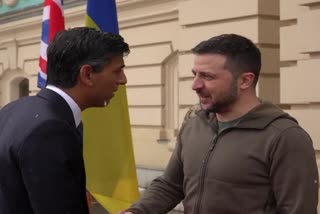 Sunak meets Ukrainian President Zelensky in Kyiv