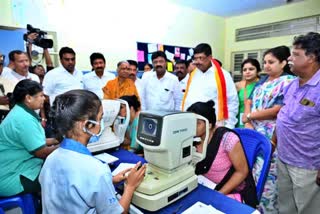 Etv Bharatminister Gopalaiya drive for Health free medical camp