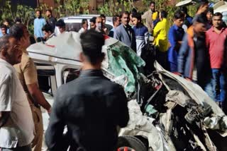 major accident occurred at Navale bridge