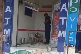 पटना में ATM उखाड़ ले गए चोर,