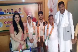 Congress-INLD workers join BJP in Sirsa