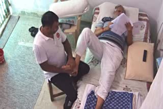 Satyendar Jains masseur