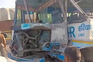 Bus Collided with trailer in Jaipur