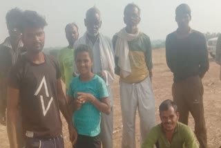 Damoh 15 laborers stranded in Maharashtra