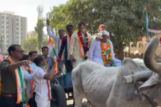 Congress candidate from Rajkot South kicks off election campaign on bullock cart