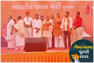 PAAS નેતા જયેશ પટેલ અને કરણી સેના અધ્યક્ષ સહિતના હજારો કાર્યકરો ધારણ કર્યો કેસરીયો