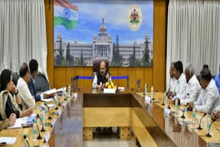 A delegation of Belgaum entrepreneurs met the CM