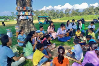 West Bengal: Young man turns century-old Siris tree into outdoor library