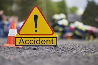 two youths from kerala  came to visit manali  road accident  two youths from kerala died in manali  manali kerala youth death  shahid william death  latest news in himachal pradesh  latest news today  കേരളത്തില്‍ നിന്നും മണാലി സന്ദര്‍ശിക്കാനെത്തി  രണ്ട് യുവാക്കള്‍ വാഹനാപകടത്തില്‍ മരിച്ചു  ഷാഹിദ്  വില്യം  കുഴിയിലേയ്‌ക്ക് പതിക്കുക വഴിയാണ് അപകടമുണ്ടായത്  ഹിമാചല്‍ പ്രദേശ് ഏറ്റവും പുതിയ വാര്‍ത്ത  ഇന്നത്തെ പ്രധാന വാര്‍ത്ത  മണാലി സന്ദര്‍ശിക്കാനെത്തിയ യുവാക്കളുടെ മരണം