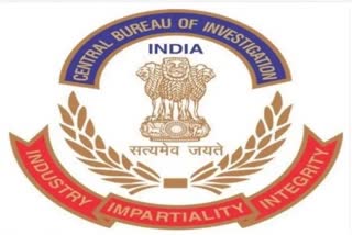 CBI files charge sheet in Delhi Excise scam case  Delhi Excise Policy scam case  Excise Policy scam case  ഡല്‍ഹി മദ്യനയ അഴിമതി  മനീഷ്‌ സിസോദിയയെ ഒഴിവാക്കി സിബിഐ കുറ്റപത്രം  കെജ്‌രിവാള്‍