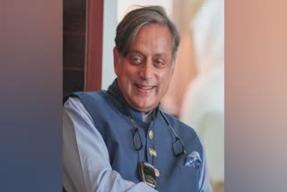 kpcc  disciplinary committee direction  shashi tharoor  thiruvanjoor radhakrishnan  shashi tharoor malabar tour  dcc  congress  latest news in trivandrum  latest news today  സമാന്തര പ്രവര്‍ത്തനങ്ങള്‍ പാടില്ല  ഡിസിസി അനുമതി  പരിപാടിയില്‍ പങ്കെടുക്കാന്‍ ഡിസിസി അനുമതി  ശശി തരൂരിന് അച്ചടക്ക സമിതിയുടെ നിര്‍ദേശം  തിരുവഞ്ചൂർ രാധാകൃഷ്‌ണൻ  ശശി തരൂർ നടത്തുന്ന പര്യടനവുമായി  തിരുവനന്തപുരം ഏറ്റവും പുതിയ വാര്‍ത്ത  ഇന്നത്തെ പ്രധാന വാര്‍ത്ത  ശശി തരൂര്‍ മലബാര്‍ പര്യടനം