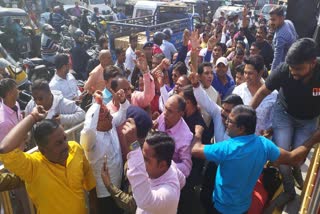 Jamshedpur clash between BJP and Congress workers during statue unveiling program in Mango