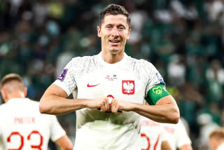 roberto lewandoski  roberto lewandoski first world cup goal  fifa world cup  world cup 2022  qatar 2022  ലെവന്‍ഡോസ്‌കി  റോബര്‍ട്ടോ ലെവന്‍ഡോസ്‌കി  റോബര്‍ട്ടോ ലെവന്‍ഡോസ്‌കി ലോകകപ്പ് ഗോള്‍  പോളണ്ട്  ഖത്തര്‍ ലോകകപ്പ്