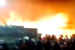 Massive fire in Ghaziabad slum turns shanties to ashes; no casualties