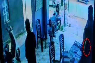 Udupi: The trick of a thief in a bike shop; caught on