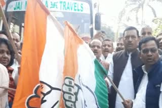 भारत जोड़ो यात्रा में शामिल होने कांग्रेसी इंदौर रवाना