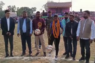 Indian women football captain Ashtam Oraon encouraged players in Pakur