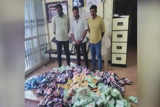 Three people arrested with prohibited tobaco  tobaco products  tobaco products in Idukki  Idukki news updates  news updates in kerala  latest news in kerala  നിരോധിത പുകയില ഉല്‍പന്നങ്ങളുമായി അറസ്റ്റില്‍  നിരോധിത പുകയില  ഇടുക്കി പൂപ്പാറ  വാഹന പരിശോധന