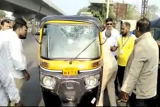 Auto Rickshaw movement turns violent