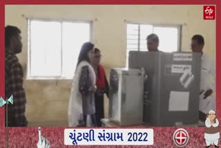 ચૂંટણી માટે VVPAT EVM મશીનોની સીલ કરવાની કામગીરીનો પ્રારંભ