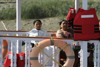 Mamata Banerjee took a Launch ride from Taki to Khanpur Baidyapara