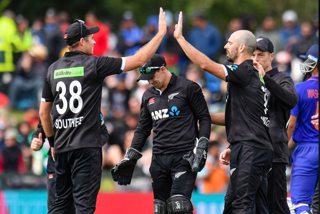 New Zealand vs India  IND vs NZ  New Zealand win ODI against India  ഇന്ത്യ vs ന്യൂസിലന്‍ഡ്  ടോം ലാഥം  Tom latham  washington sundar  വാഷിങ്‌ടണ്‍ സുന്ദര്‍