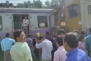 سیالدہ میں لوکل ٹرین ٹکرانے سے حادثہ
