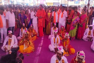 Showing bonhomie, Muslim leaders organise mass marriage of 30 Hindu couple in Karnataka